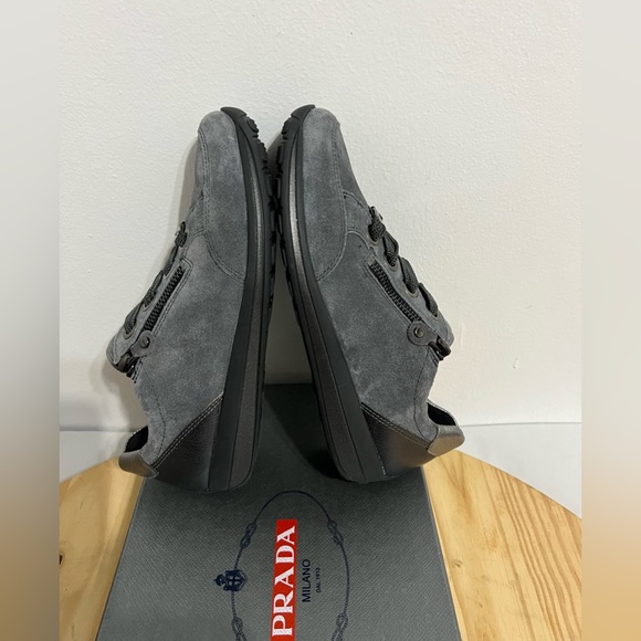 A R A - Picture 6 of 11